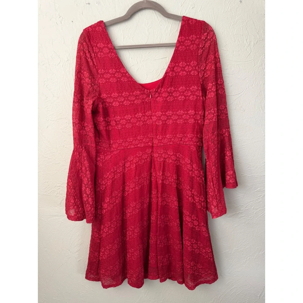 Love Reign Red Lace Bell Sleeve Fit and Flare Mini Dress XL - Picture 2 of 6